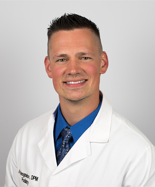 Dr. Aleksandr Vinogradov, DPM